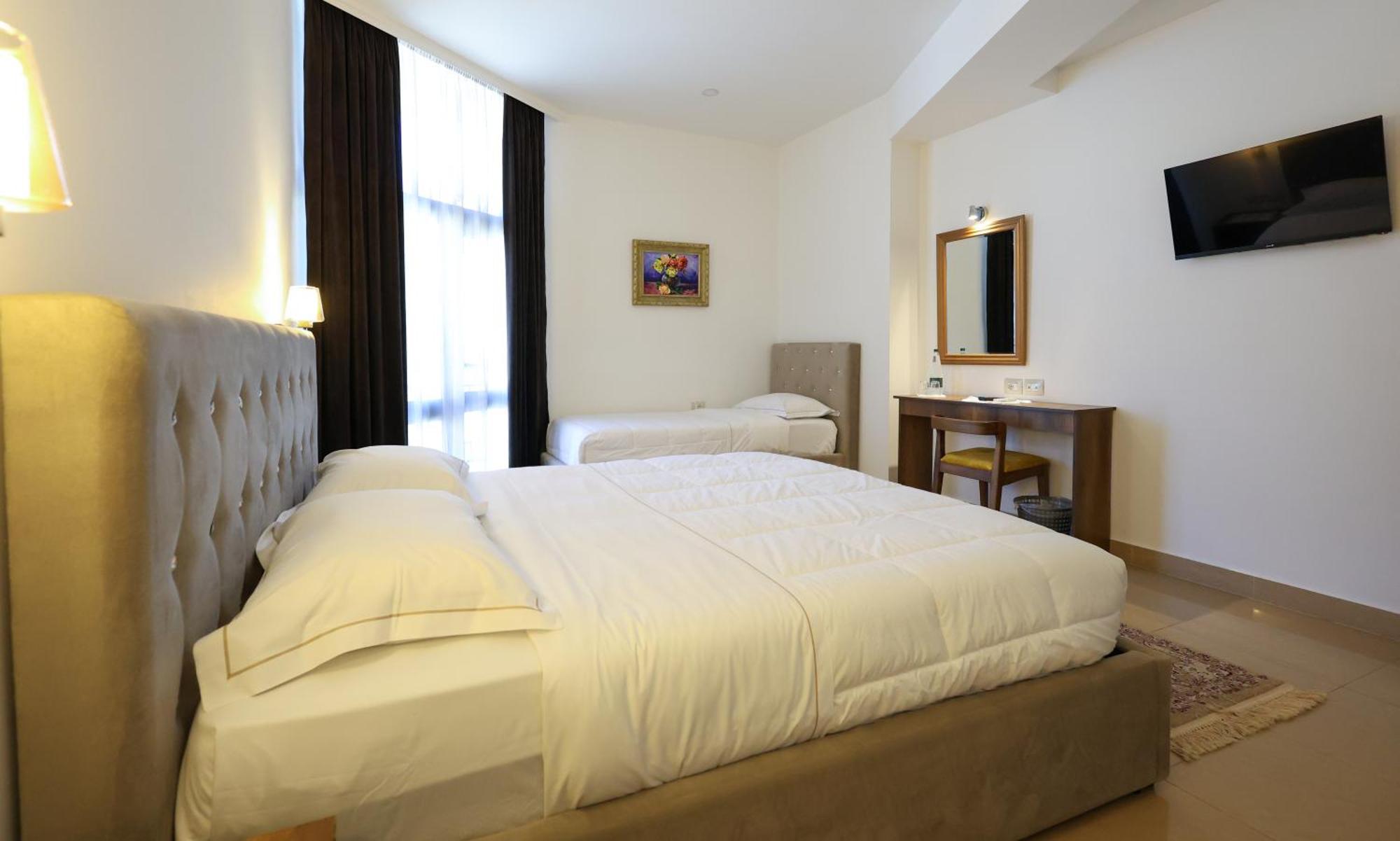 Hotel Republika 培拉特 外观 照片