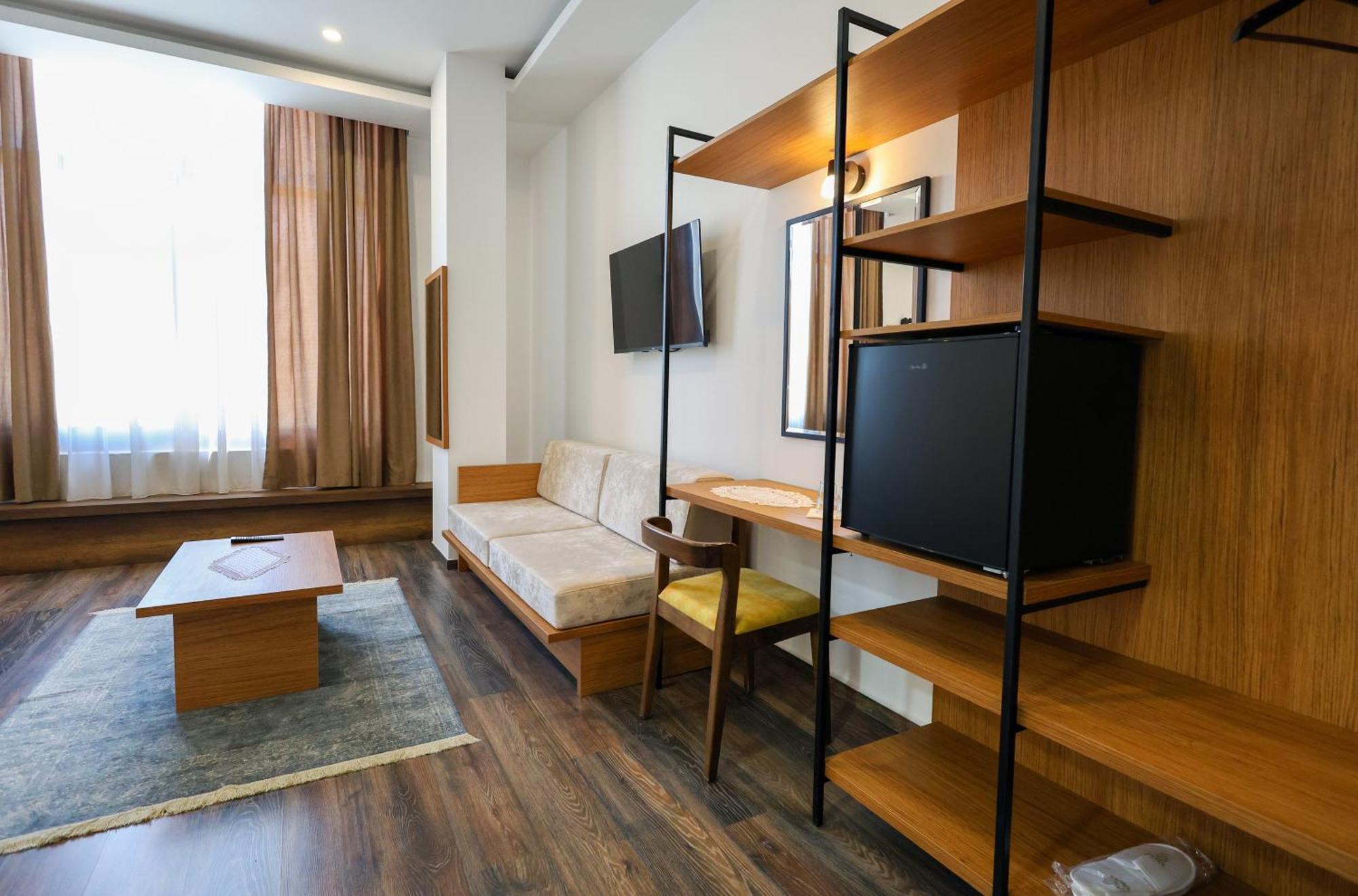 Hotel Republika 培拉特 外观 照片