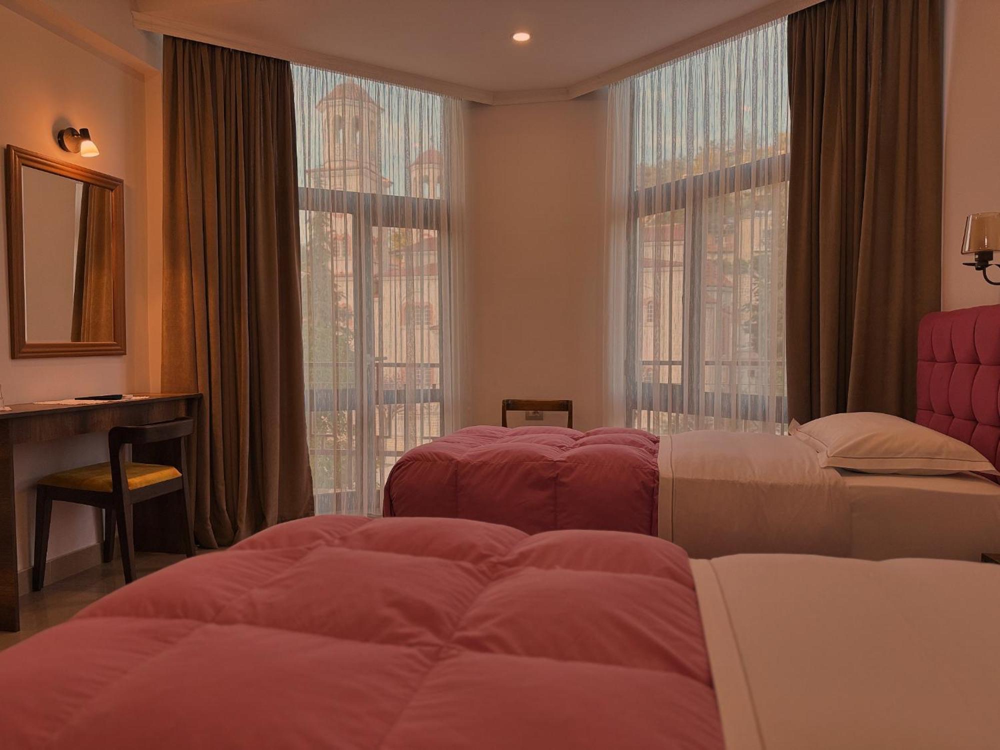 Hotel Republika 培拉特 外观 照片